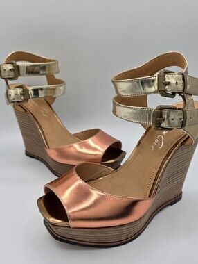 Kenneth Cole Metallic Platform Wedge Sandals Gold Copper Leather 9